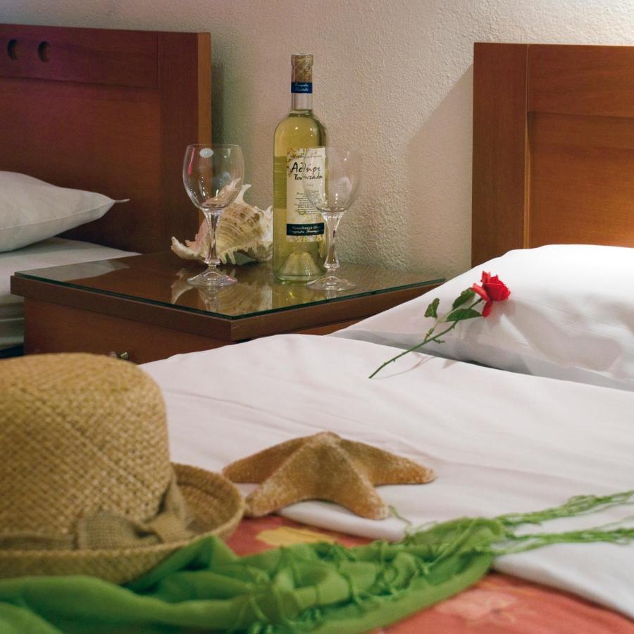Paralía Hotel Rodon מראה חיצוני תמונה