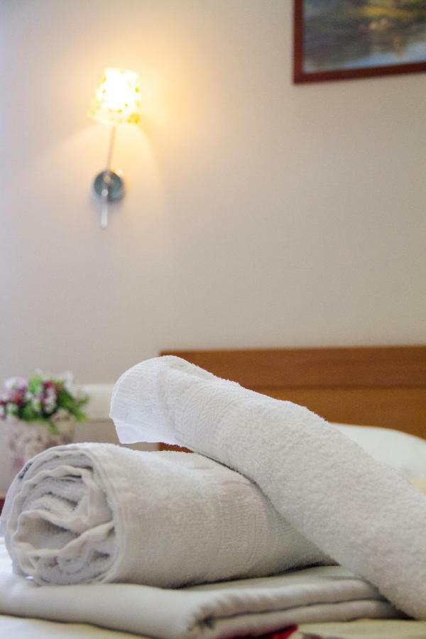 Paralía Hotel Rodon מראה חיצוני תמונה